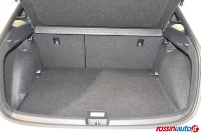 Volkswagen Taigo 1.0 tsi R-Line 115cv (17)