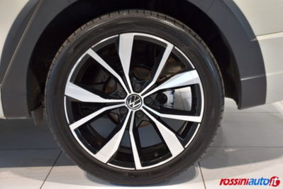 Volkswagen Taigo 1.0 tsi R-Line 115cv (9)