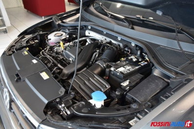 Volkswagen T-Roc 1.5 tsi Edition dsg (15)
