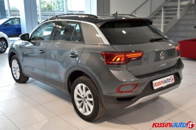 Volkswagen T-Roc 1.5 tsi Edition dsg (3)