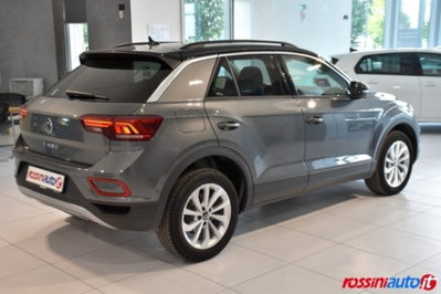 Volkswagen T-Roc 1.5 tsi Edition dsg (5)
