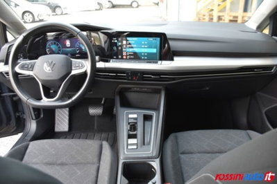 Volkswagen Golf 1.5 eTSI 130 CV EVO ACT DSG Life (10)