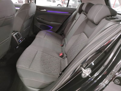 Volkswagen Golf 2.0 TDI SCR Life (14)