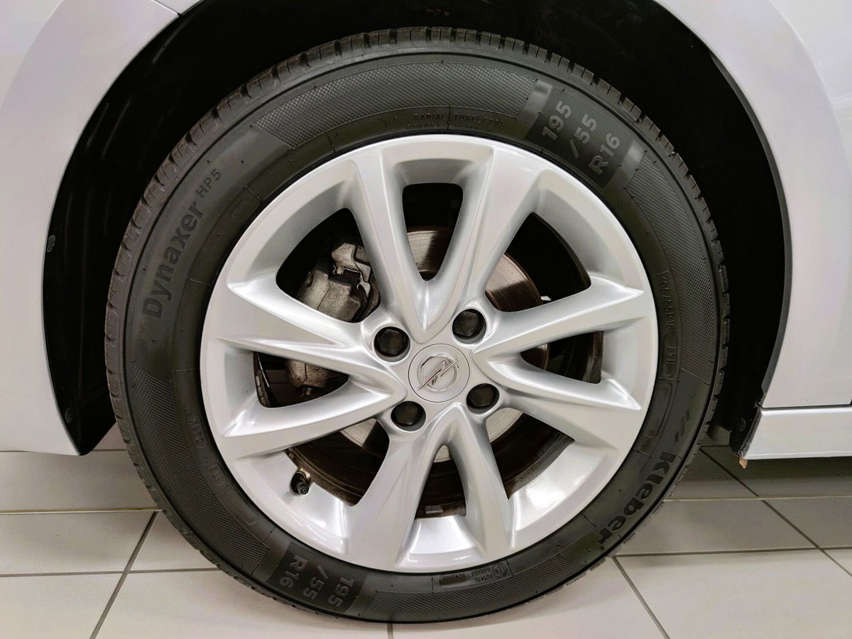 Opel Corsa 1.2 Corsa s&s 75cv (10)