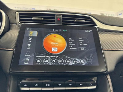Mg ZS ZS 1.5 Luxury (9)