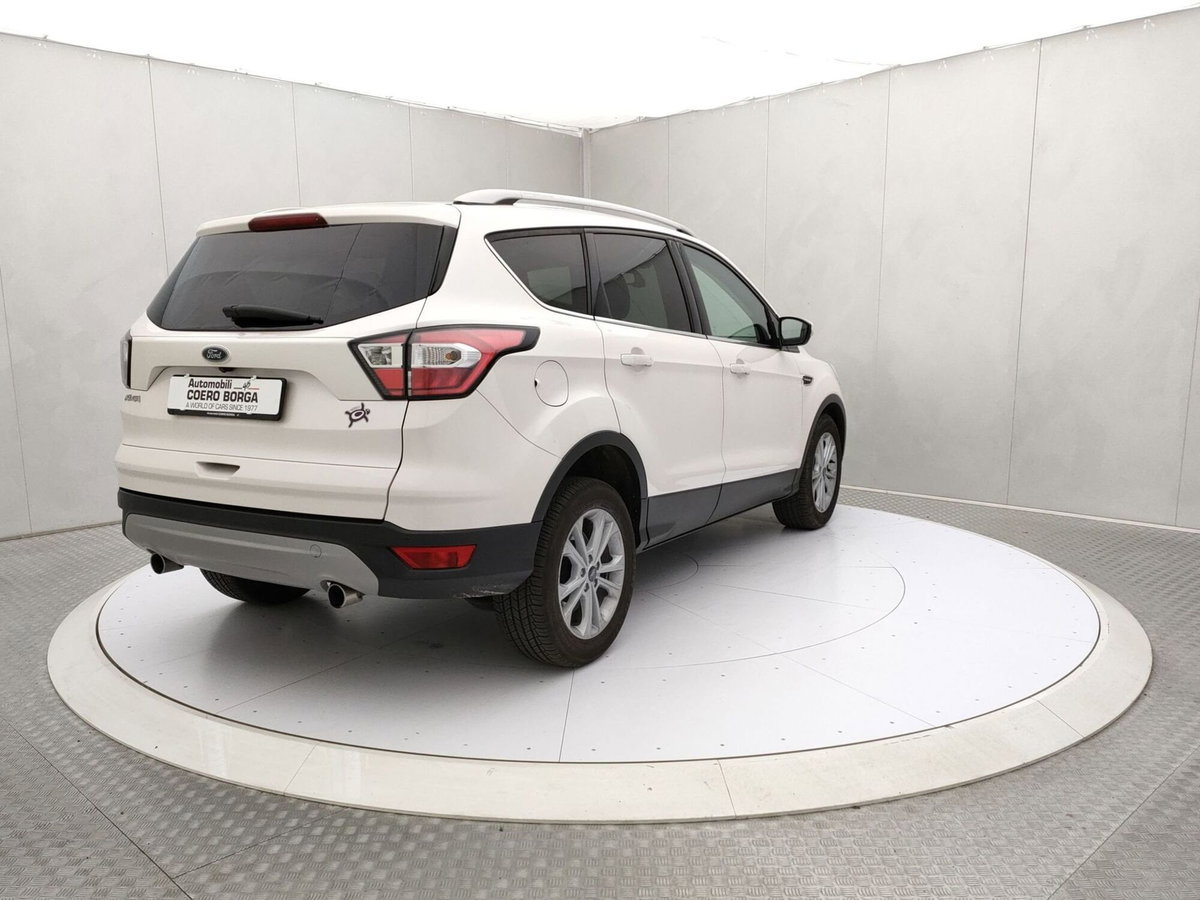 Ford Kuga 1.5 TDCI 120 CV S&S 2WD Powershift Titanium Business (4)