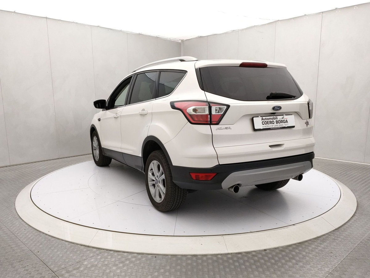 Ford Kuga 1.5 TDCI 120 CV S&S 2WD Powershift Titanium Business (6)