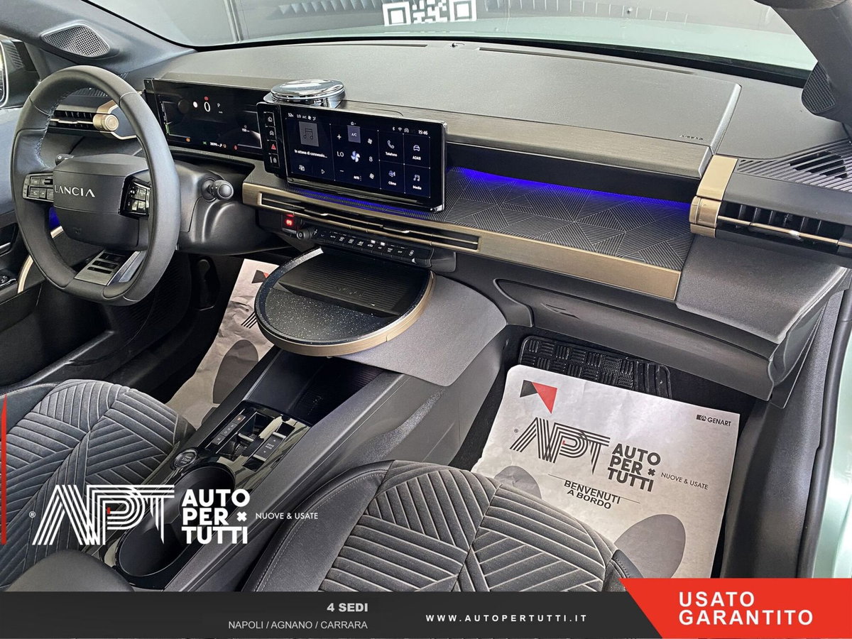 Lancia Ypsilon 1.2 mhev LX 110cv e-dct (17)