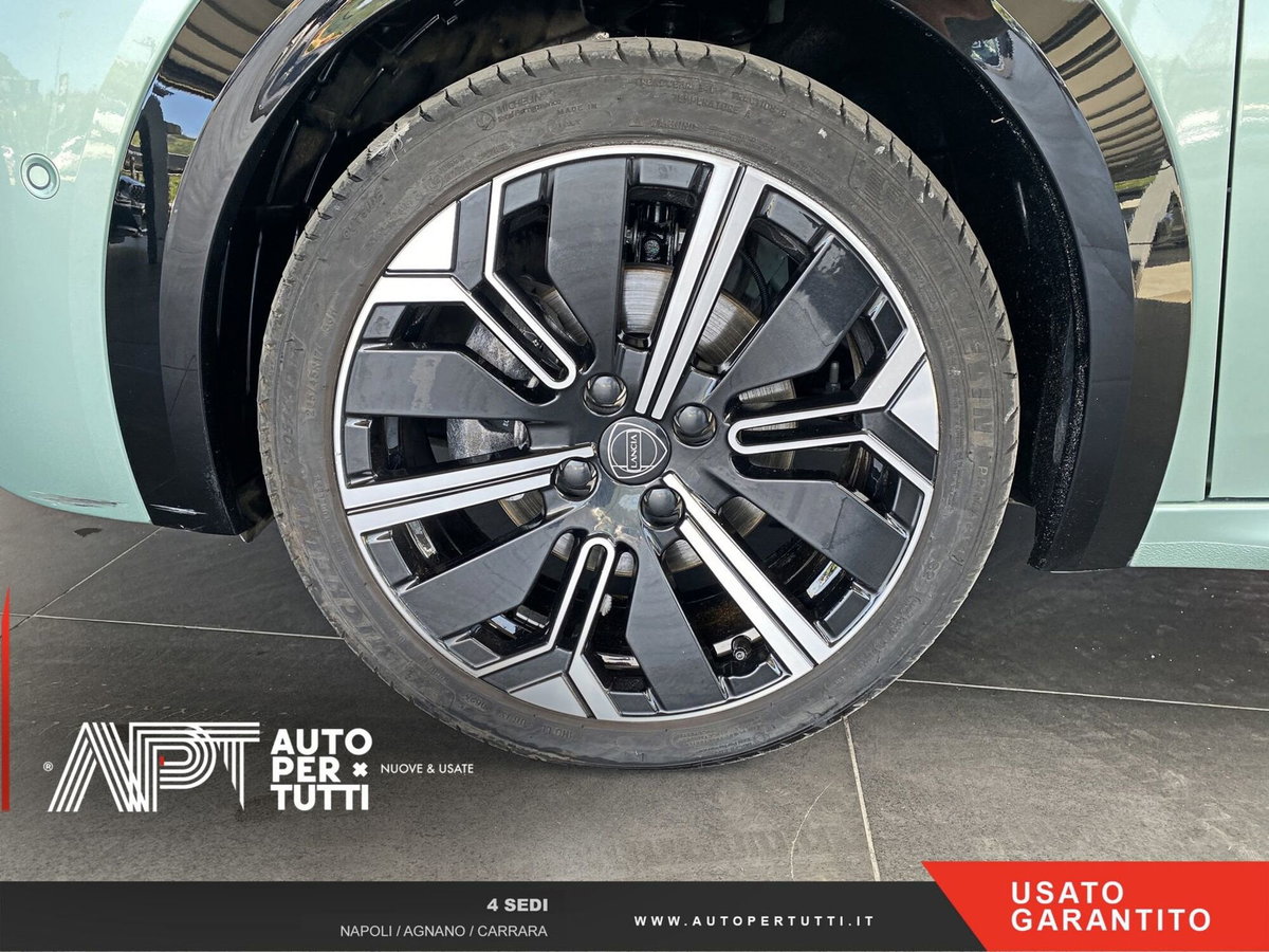Lancia Ypsilon 1.2 mhev LX 110cv e-dct (6)