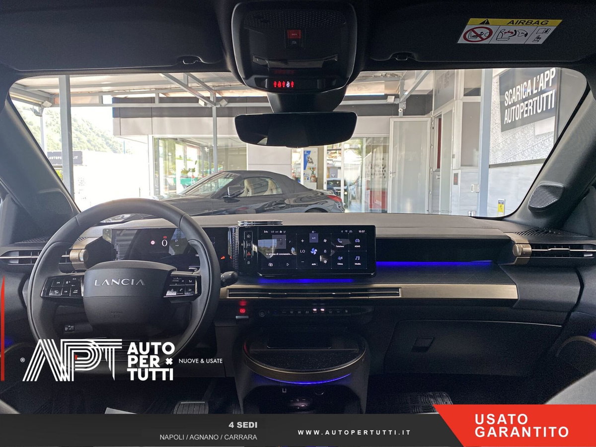 Lancia Ypsilon 1.2 mhev LX 110cv e-dct (9)