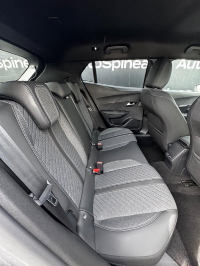 Peugeot 2008 1.2 hybrid Allure 145cv e-dcs6 (17)