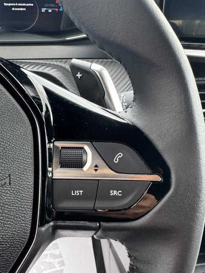Peugeot 2008 1.2 hybrid Allure 145cv e-dcs6 (20)