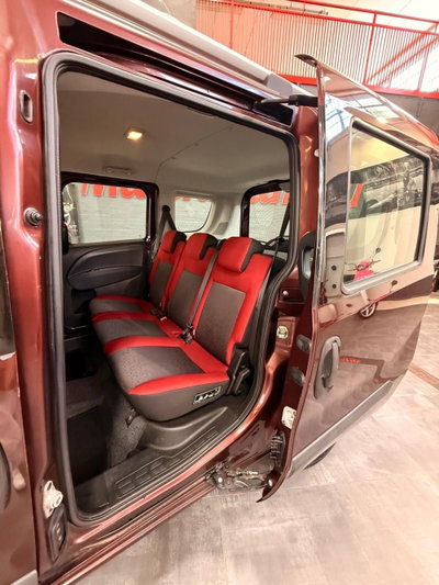 Fiat Doblò 1.4 T-Jet 16V Natural Power Easy (12)