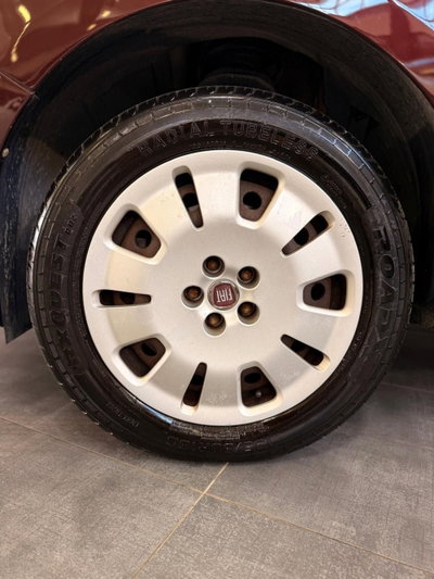 Fiat Doblò 1.4 T-Jet 16V Natural Power Easy (9)
