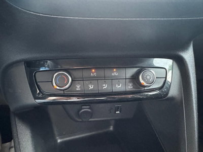 Opel Corsa 1.2 Design & Tech (19)