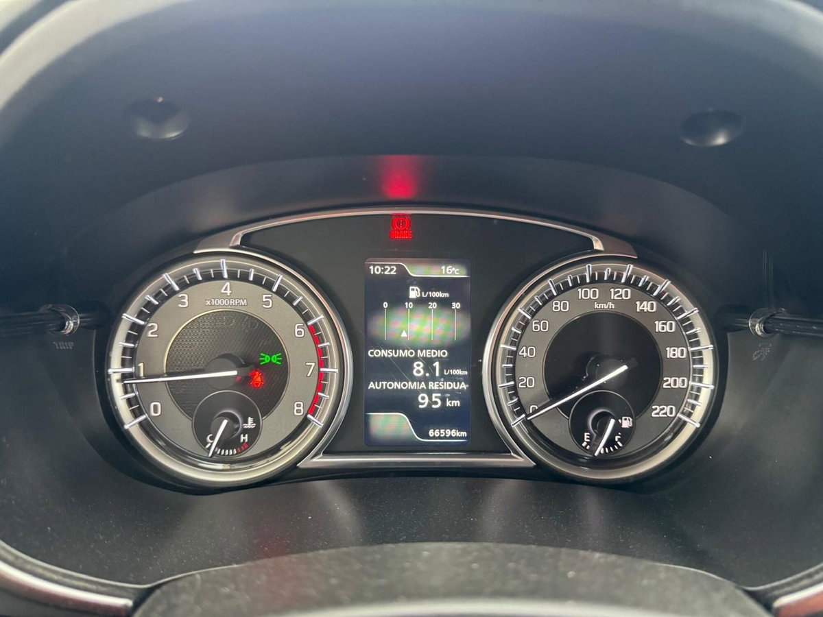 Suzuki Vitara 1.4h Cool 2wd (11)