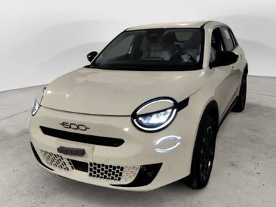 Fiat 600 1.2 hybrid La Prima 110cv auto nuova
