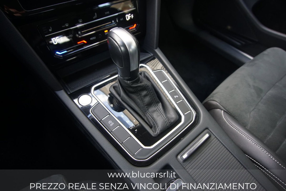 Volkswagen Passat Variant 1.5 TSI ACT DSG Business (19)