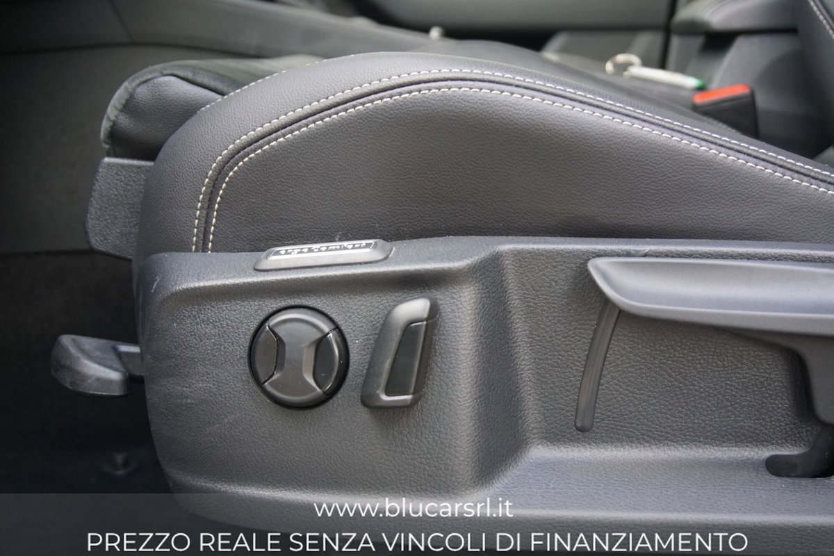 Volkswagen Passat Variant 1.5 TSI ACT DSG Business (20)