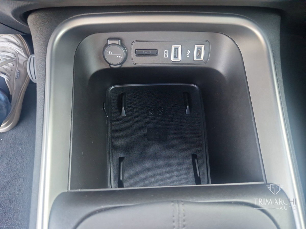 Jeep Avenger 1.2 turbo Summit fwd 100cv (13)
