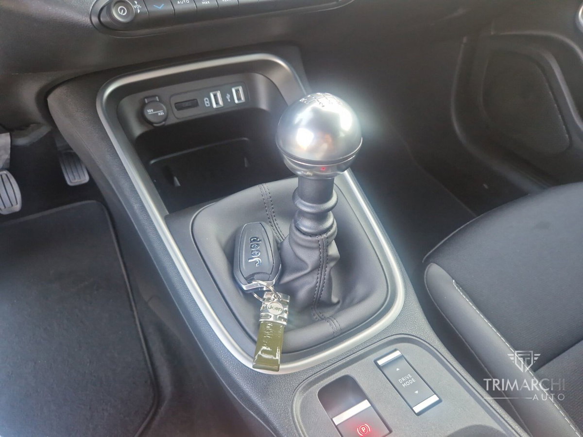 Jeep Avenger 1.2 turbo Summit fwd 100cv (14)