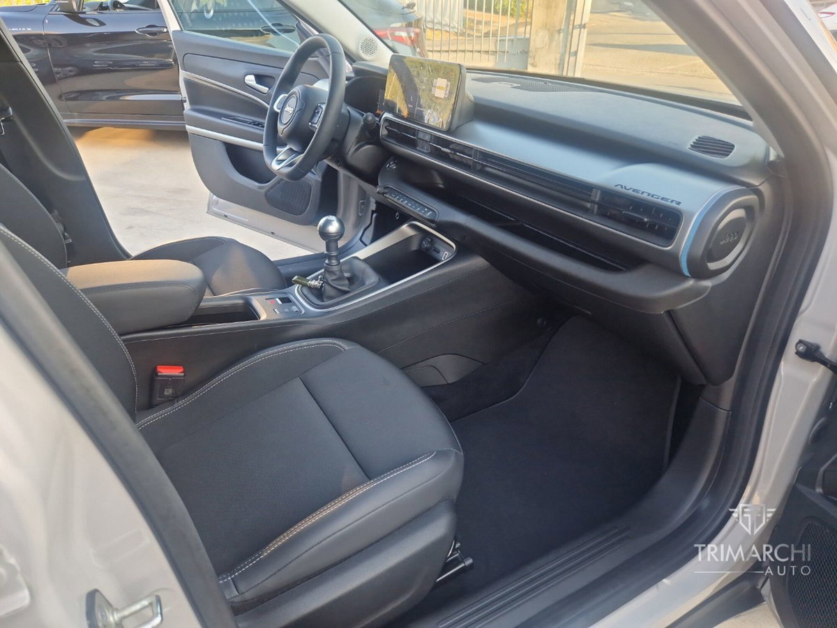 Jeep Avenger 1.2 turbo Summit fwd 100cv (20)
