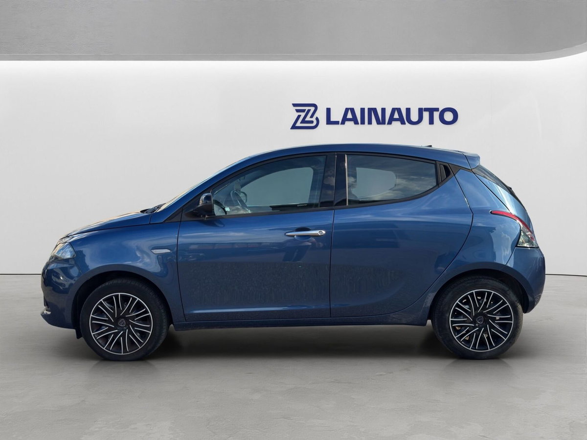 Lancia Ypsilon 1.0 FireFly 5 porte S&S Hybrid Gold Plus (3)