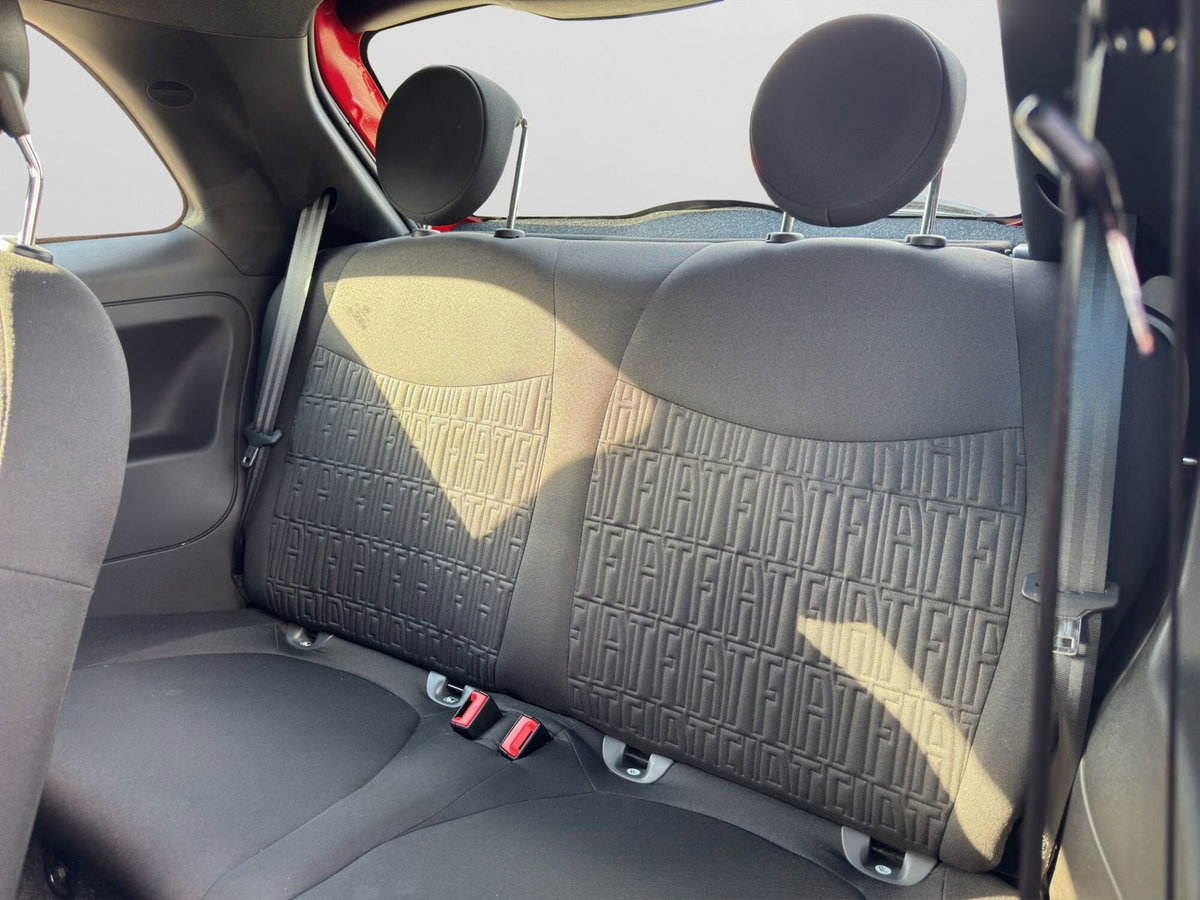 Fiat 500 1.0 Hybrid Red (14)