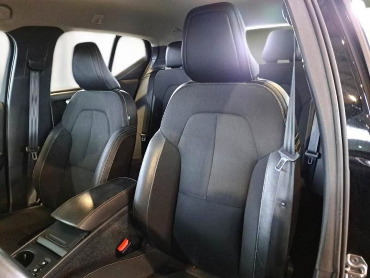 Volvo XC40 D3 Geartronic Business Plus (4)