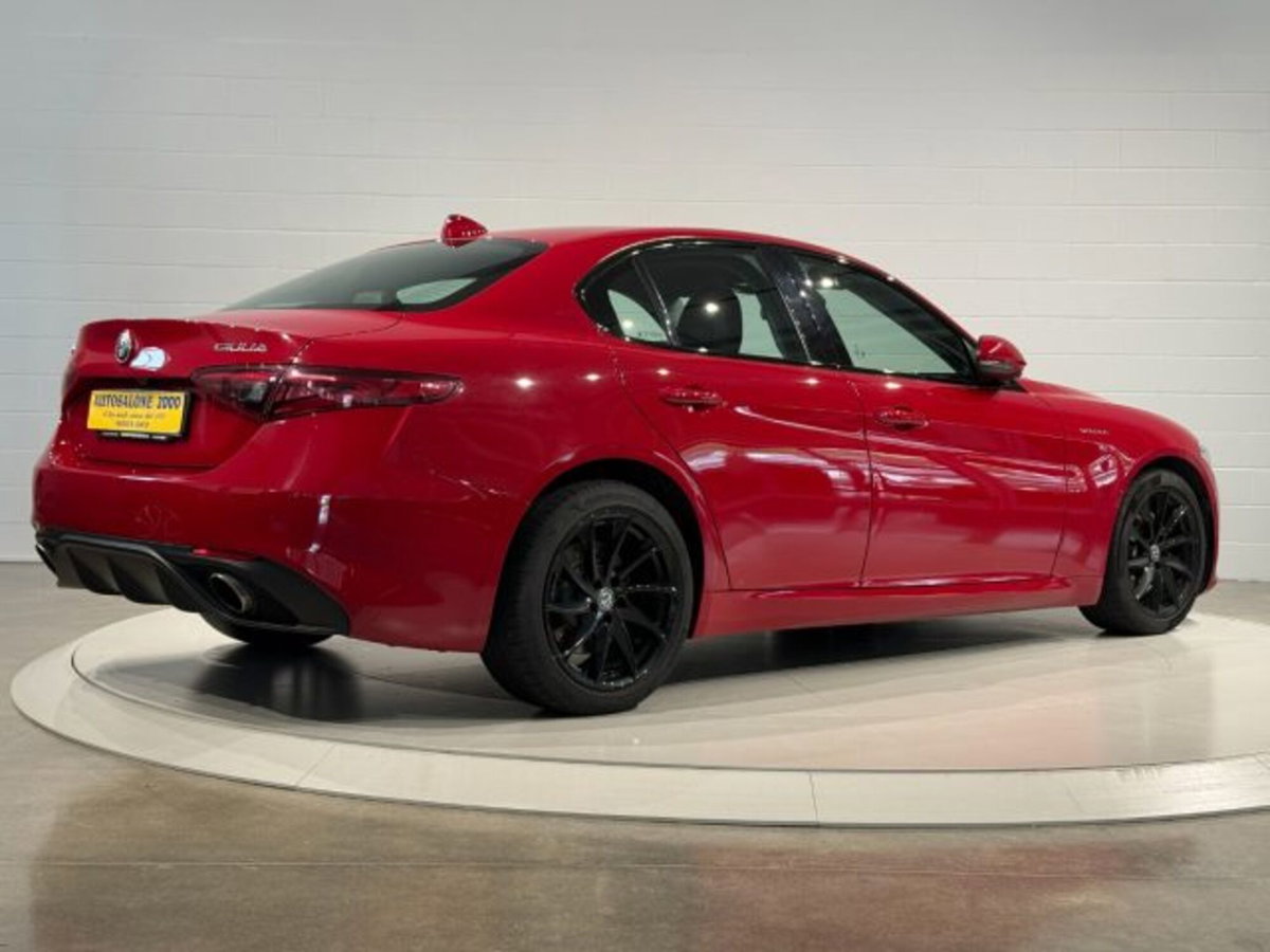 Alfa Romeo Giulia 2.2 Turbodiesel 210 CV AT8 AWD Q4 Veloce (5)
