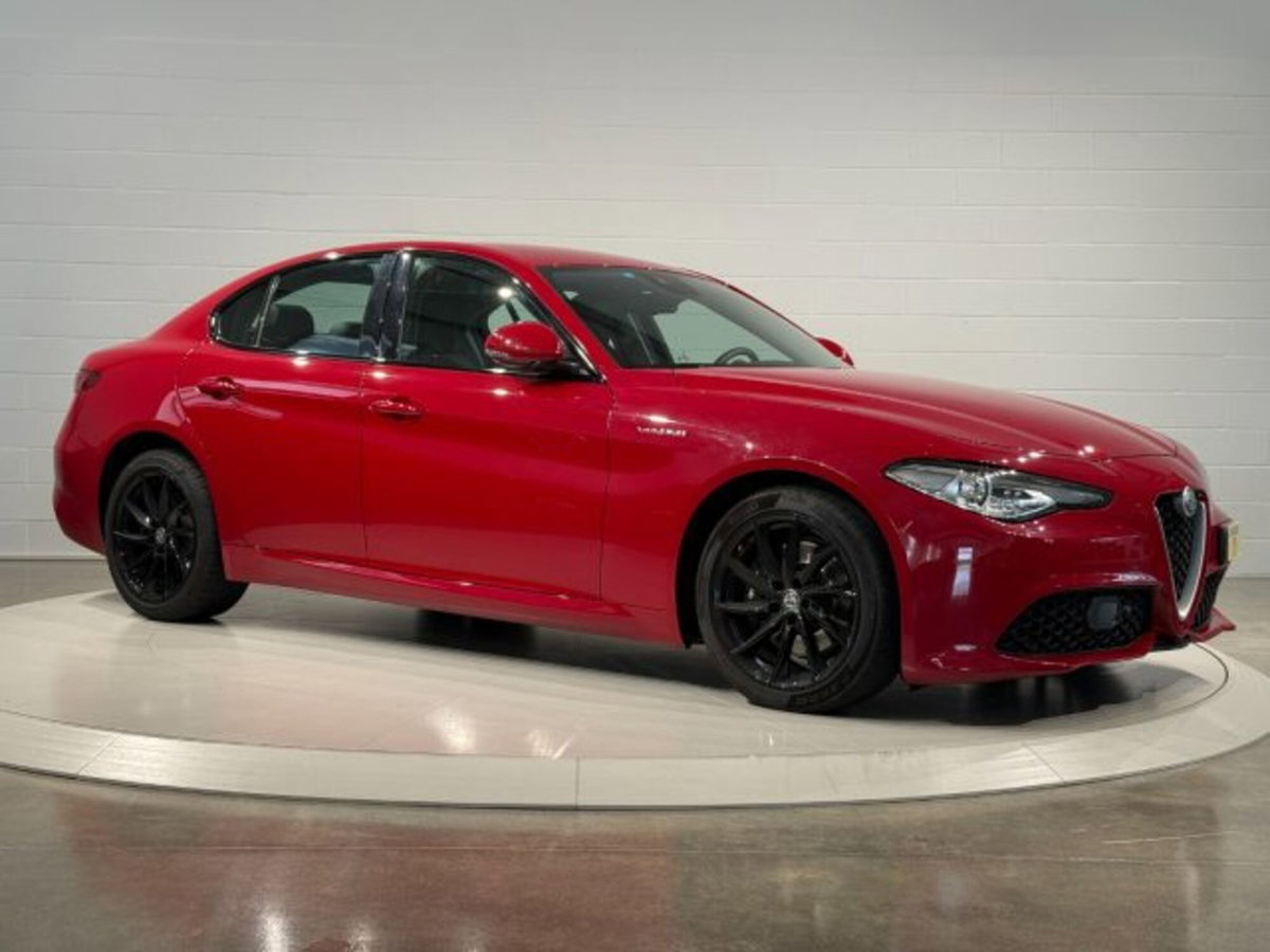 Alfa Romeo Giulia 2.2 Turbodiesel 210 CV AT8 AWD Q4 Veloce (7)