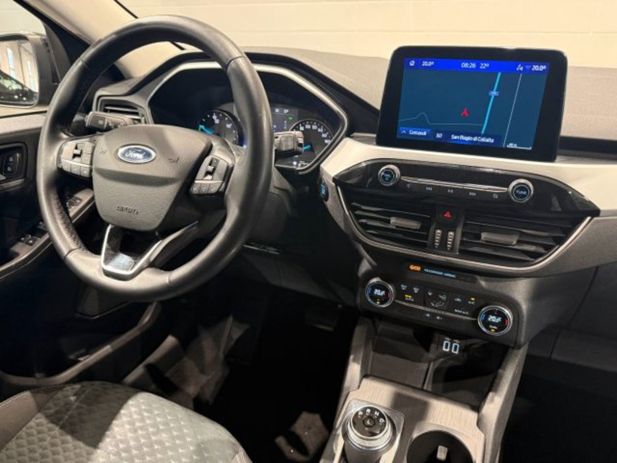 Ford Kuga 2.5 Full Hybrid 190 CV CVT 2WD ST-Line Design (11)
