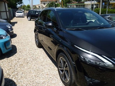 Nissan Qashqai 1.3 mhev Acenta 2wd 140cv (2)