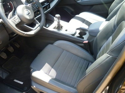 Nissan Qashqai 1.3 mhev Acenta 2wd 140cv (8)