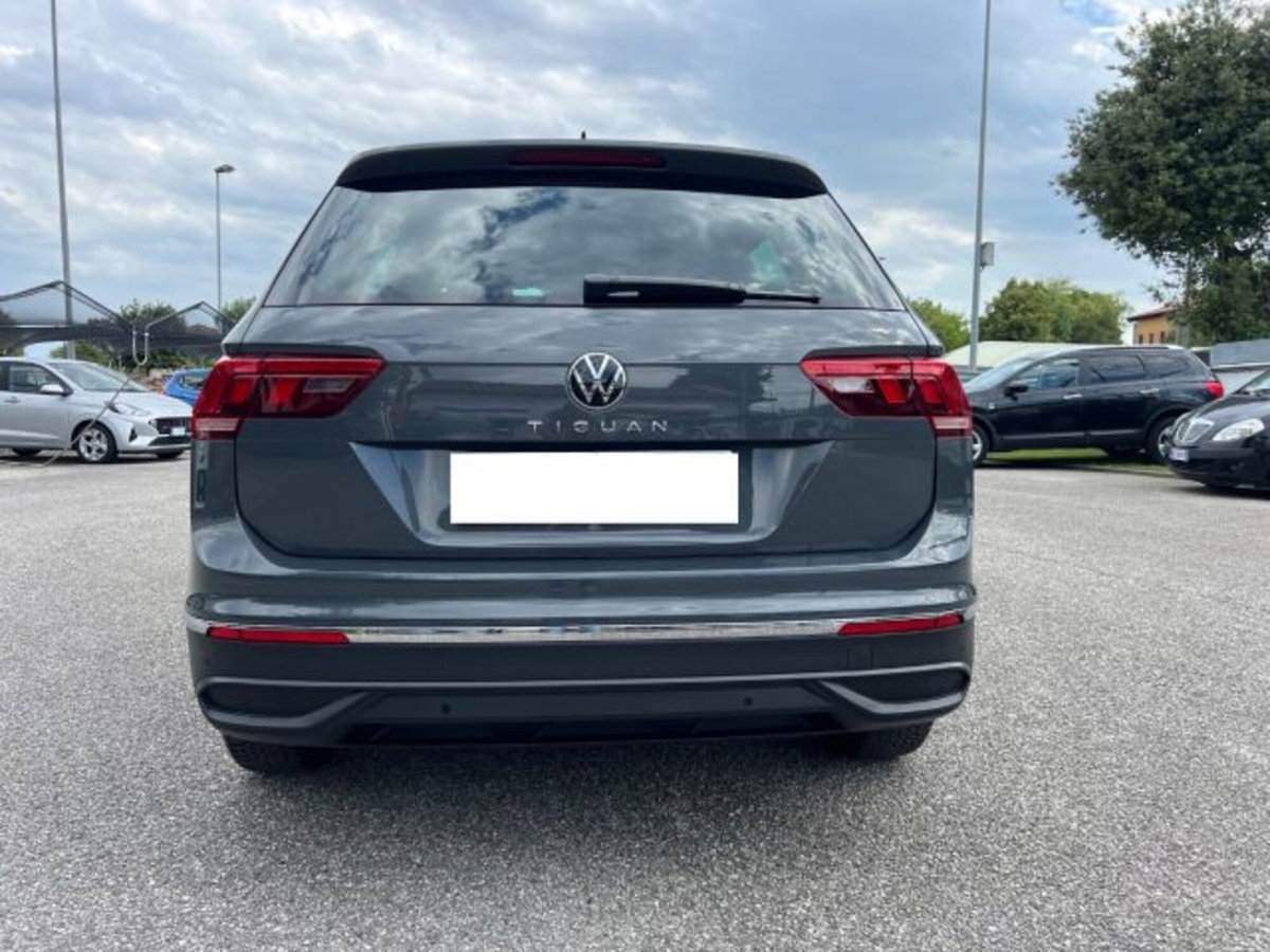 Volkswagen Tiguan 2.0 TDI SCR Life (6)