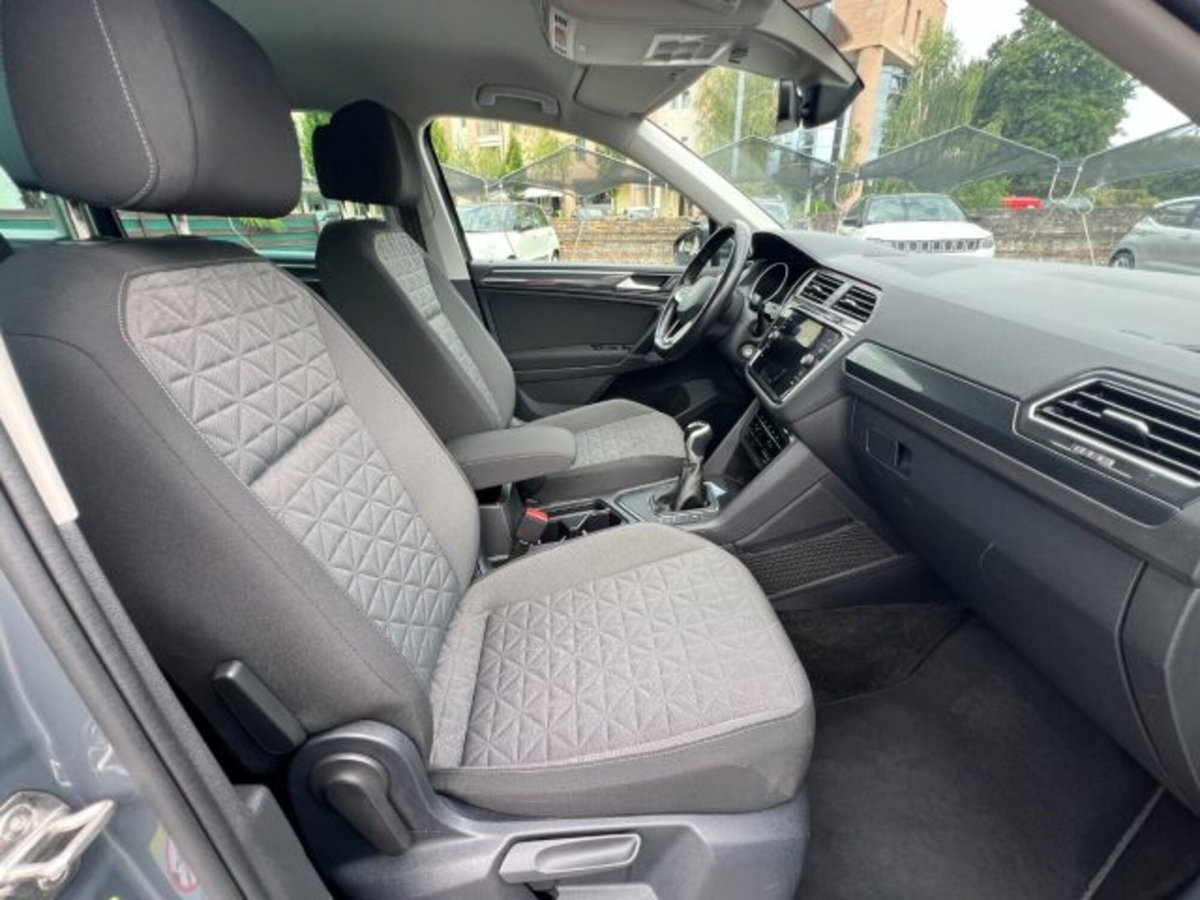 Volkswagen Tiguan 2.0 TDI SCR Life (9)