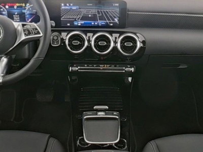 Mercedes-Benz Classe A Sedan 180 Progressive Advanced Plus auto (7)