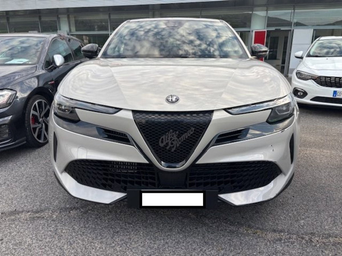 Alfa Romeo Junior 1.2 ibrida 145cv edct6