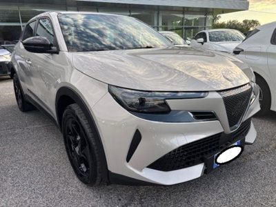 Alfa Romeo Junior 1.2 ibrida 145cv edct6 (2)
