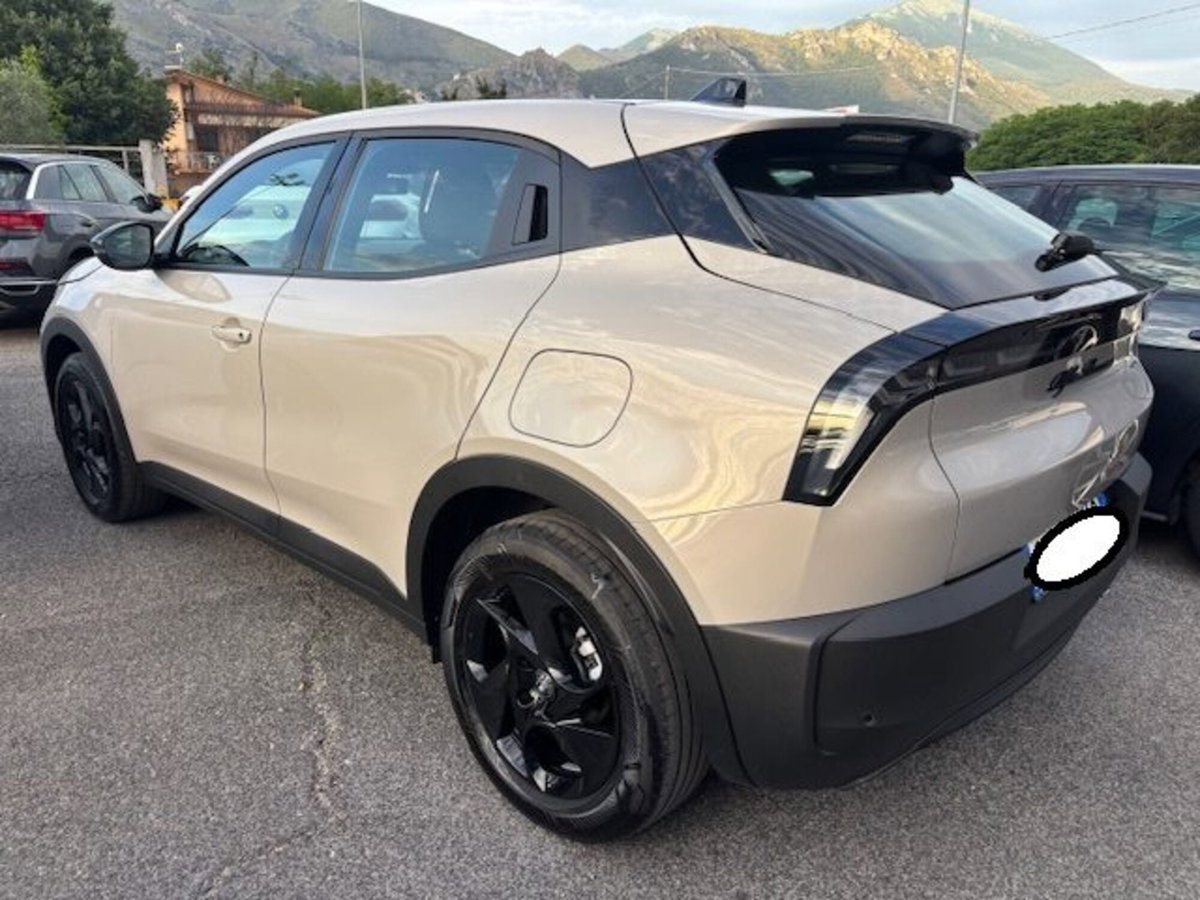 Alfa Romeo Junior 1.2 ibrida 145cv edct6 (4)
