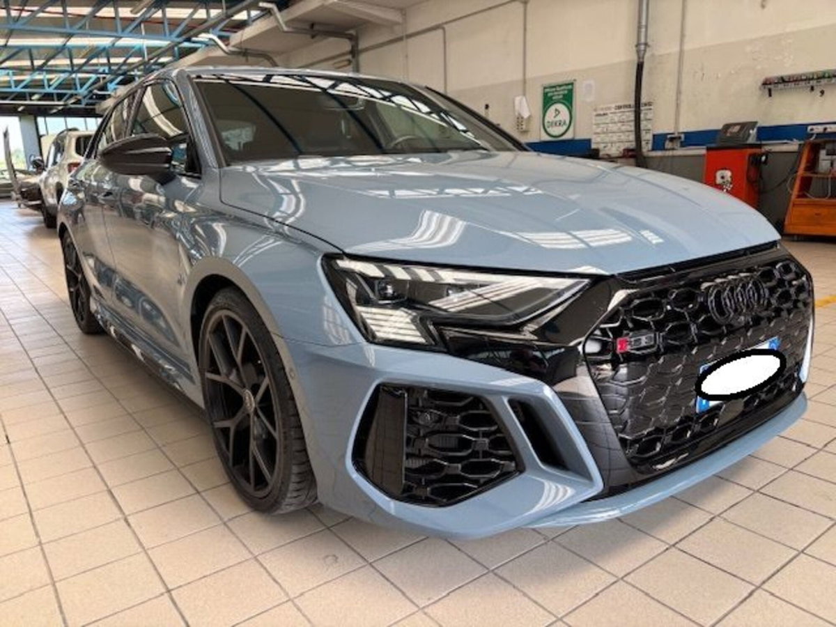 Audi RS 3 Sportback 3 TFSI quattro S tronic (2)