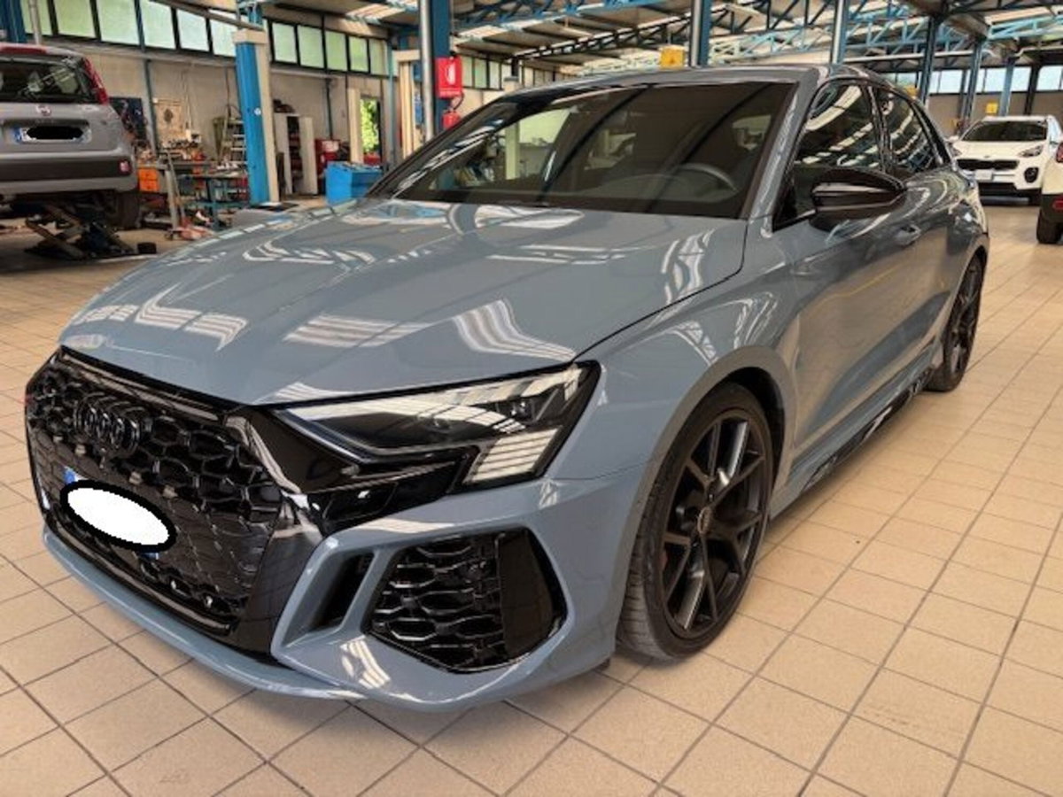 Audi RS 3 Sportback 3 TFSI quattro S tronic (3)