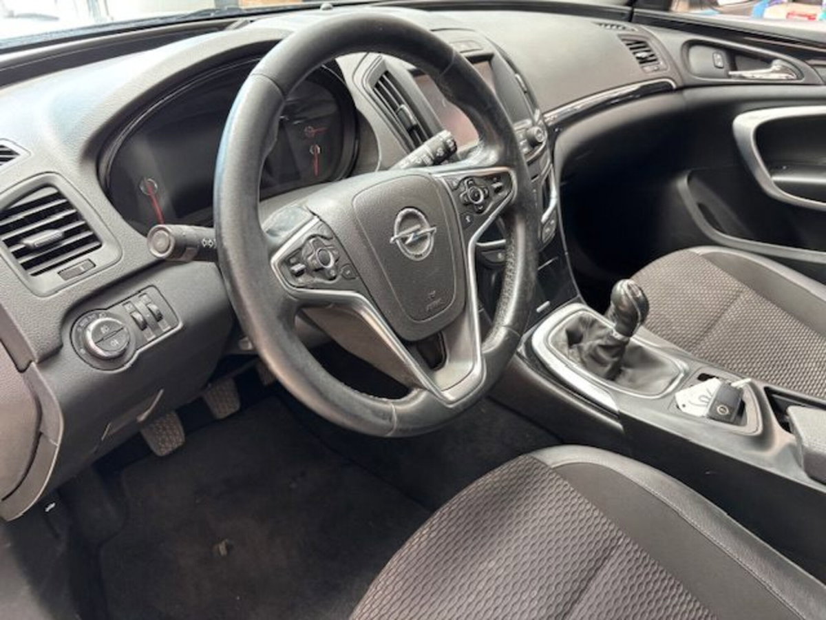 Opel Insignia Station Wagon CDTI 136CV Start&Stop Sports Cosmo (8)