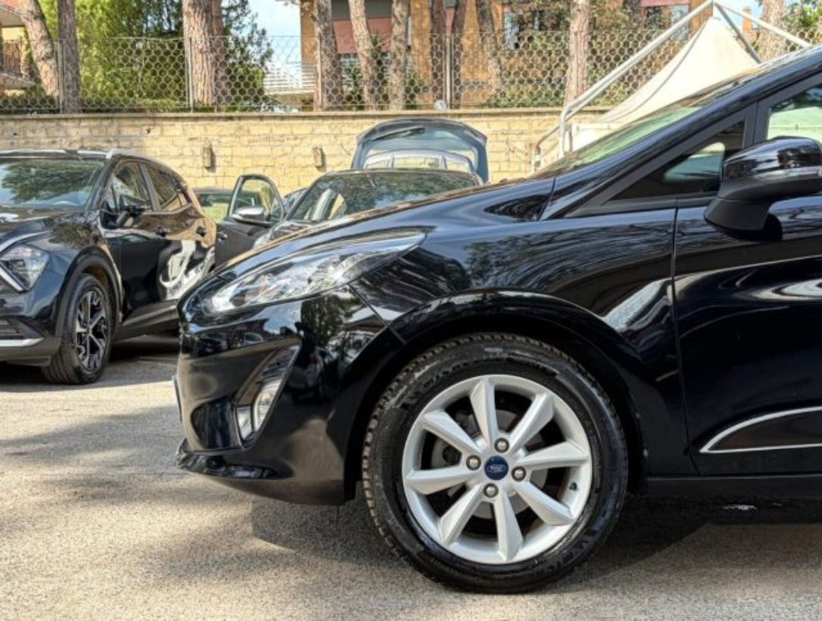 Ford Fiesta 1.1 85 CV 5 porte Titanium (8)