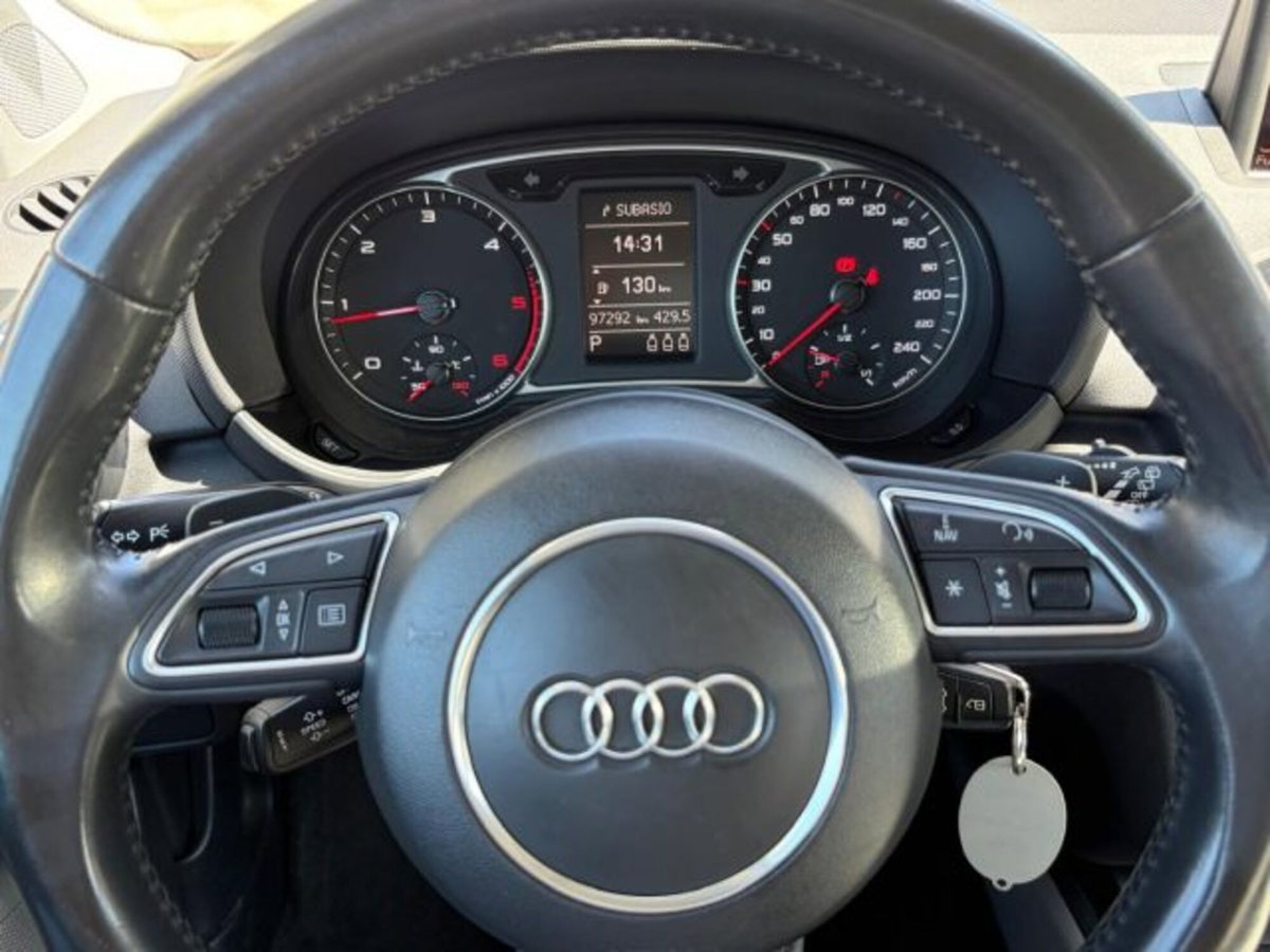 Audi A1 Sportback 1.6 TDI S tronic Ambition (11)