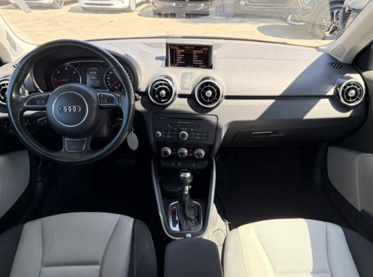 Audi A1 Sportback 1.6 TDI S tronic Ambition (13)