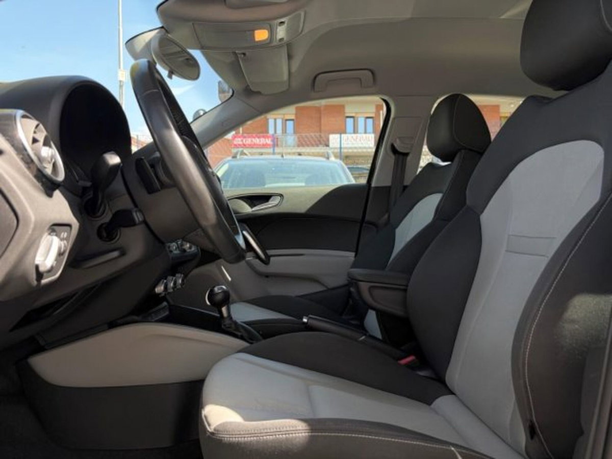 Audi A1 Sportback 1.6 TDI S tronic Ambition (17)