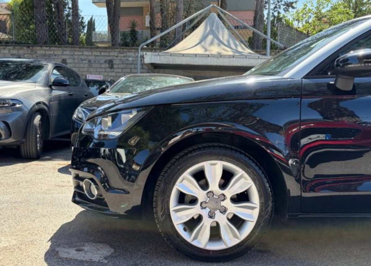 Audi A1 Sportback 1.6 TDI S tronic Ambition (9)