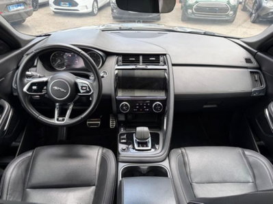 Jaguar E-Pace 2.0d i4 mhev R-Dynamic HSE awd 163cv auto (12)
