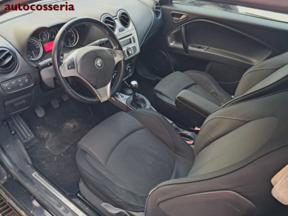 Alfa Romeo MiTo 1.3 JTDm 16V 90 CV Distinctive (7)